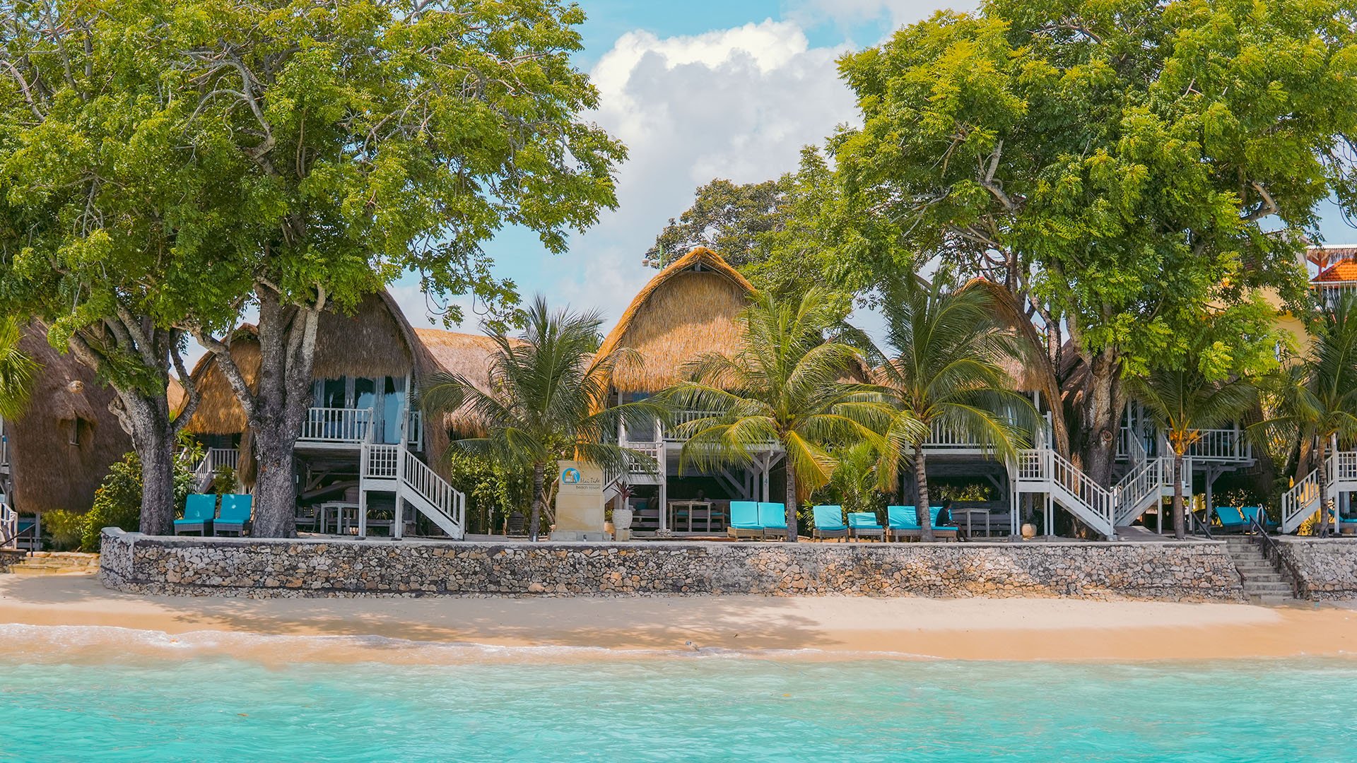Hai Tide Beach Resort Nusa Lembongan Bali
